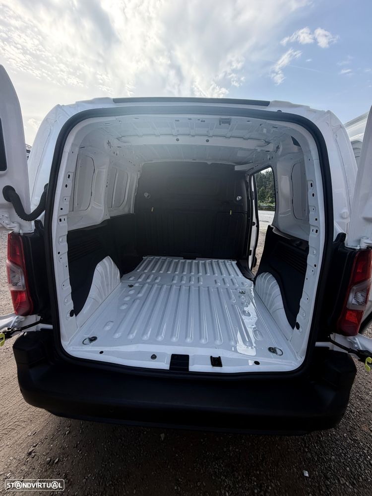 Citroën E BERLINGO VAN M800 100KW 136 CV BATERIA 50 KWH 3 LUGARES - 23