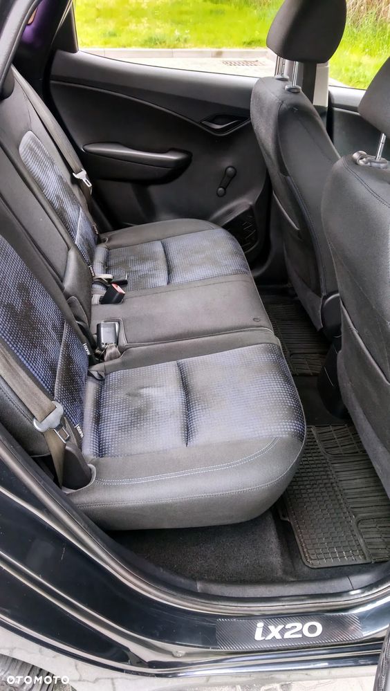 Hyundai ix20 1.4 blue Comfort - 19