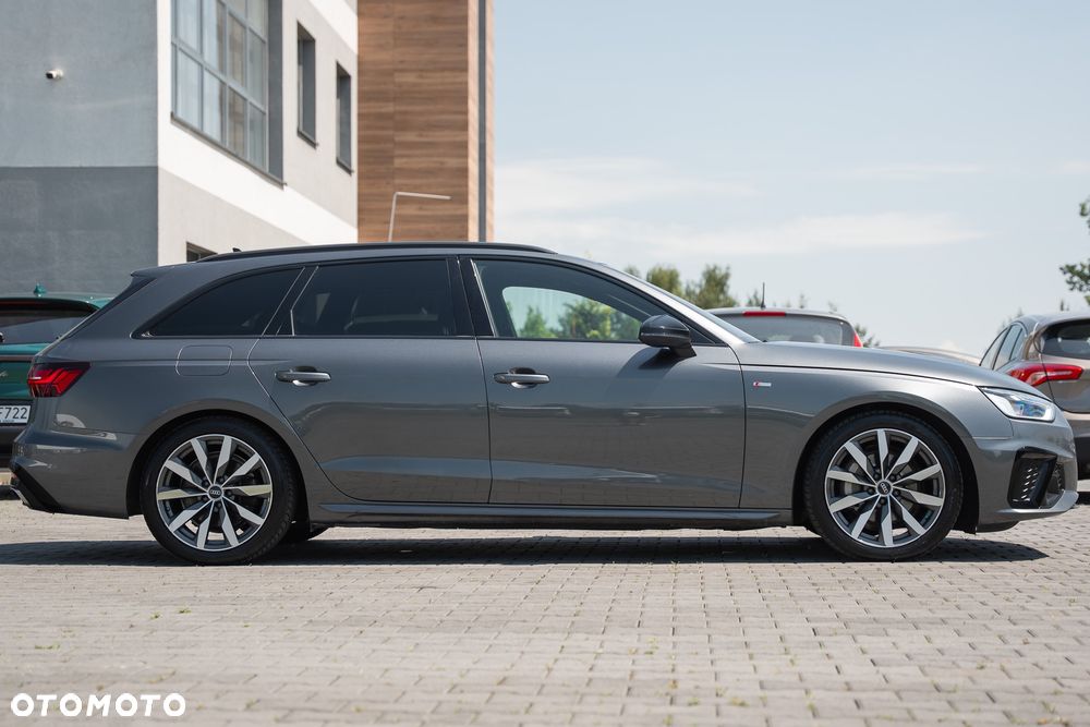 Audi A4 Avant 40 TFSI S tronic S line - 16