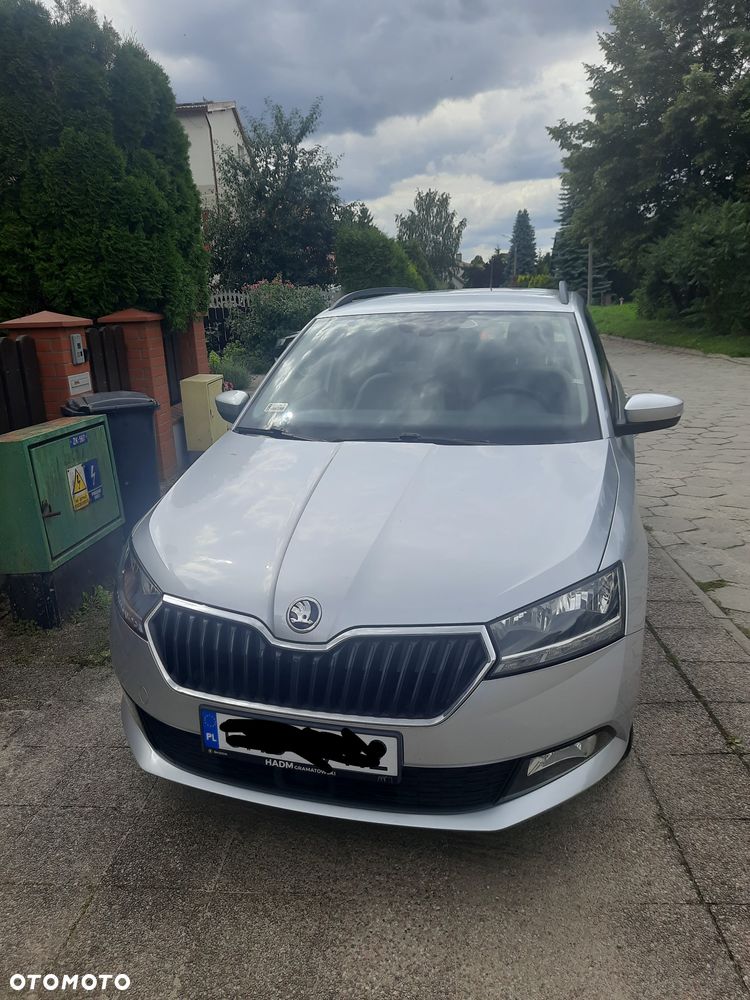 Skoda Fabia 1.0 Style Color - 1