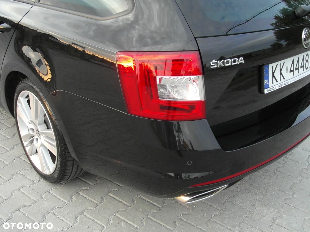 Skoda Octavia 2.0 TDI DSG RS - 5