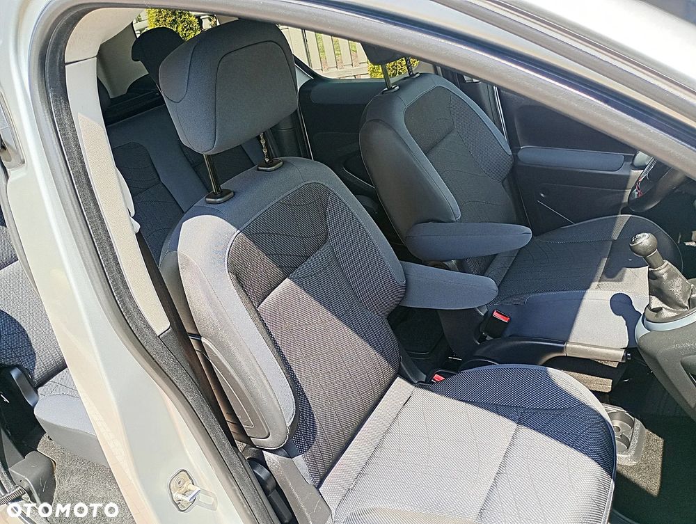 Peugeot Partner 90 Family - 23