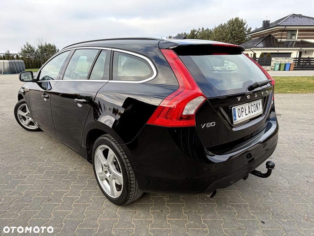 Volvo V60 T3 Edition - 4