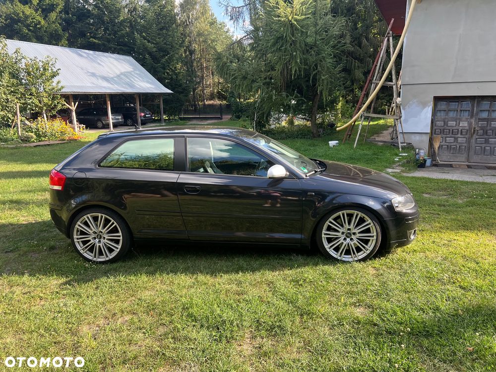 Audi A3 3-drzwiowe 3.2 Quattro Ambition - 3