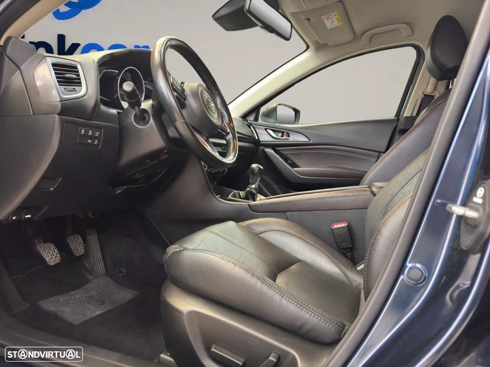 Mazda 3 Hatchback - 19