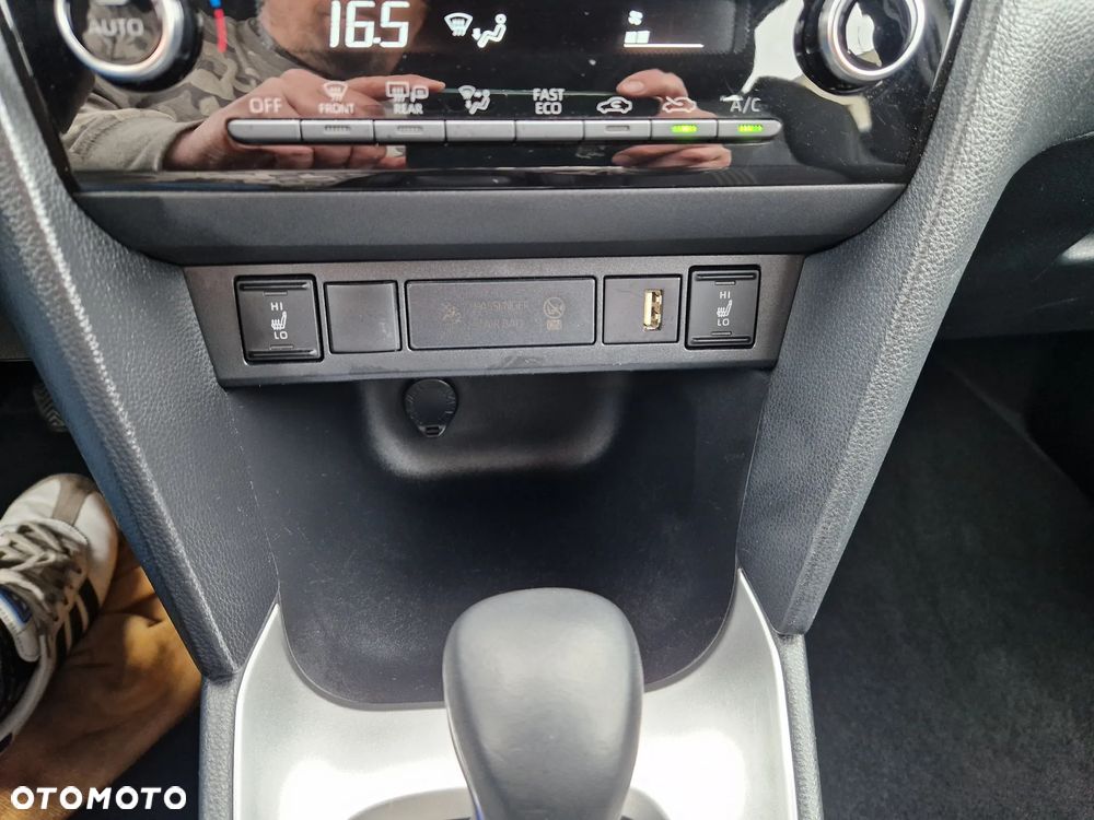 Toyota Yaris Cross 1.5 VVT-i Business Edition - 2