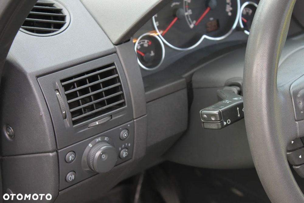 Opel Meriva 1.6 16V - 11
