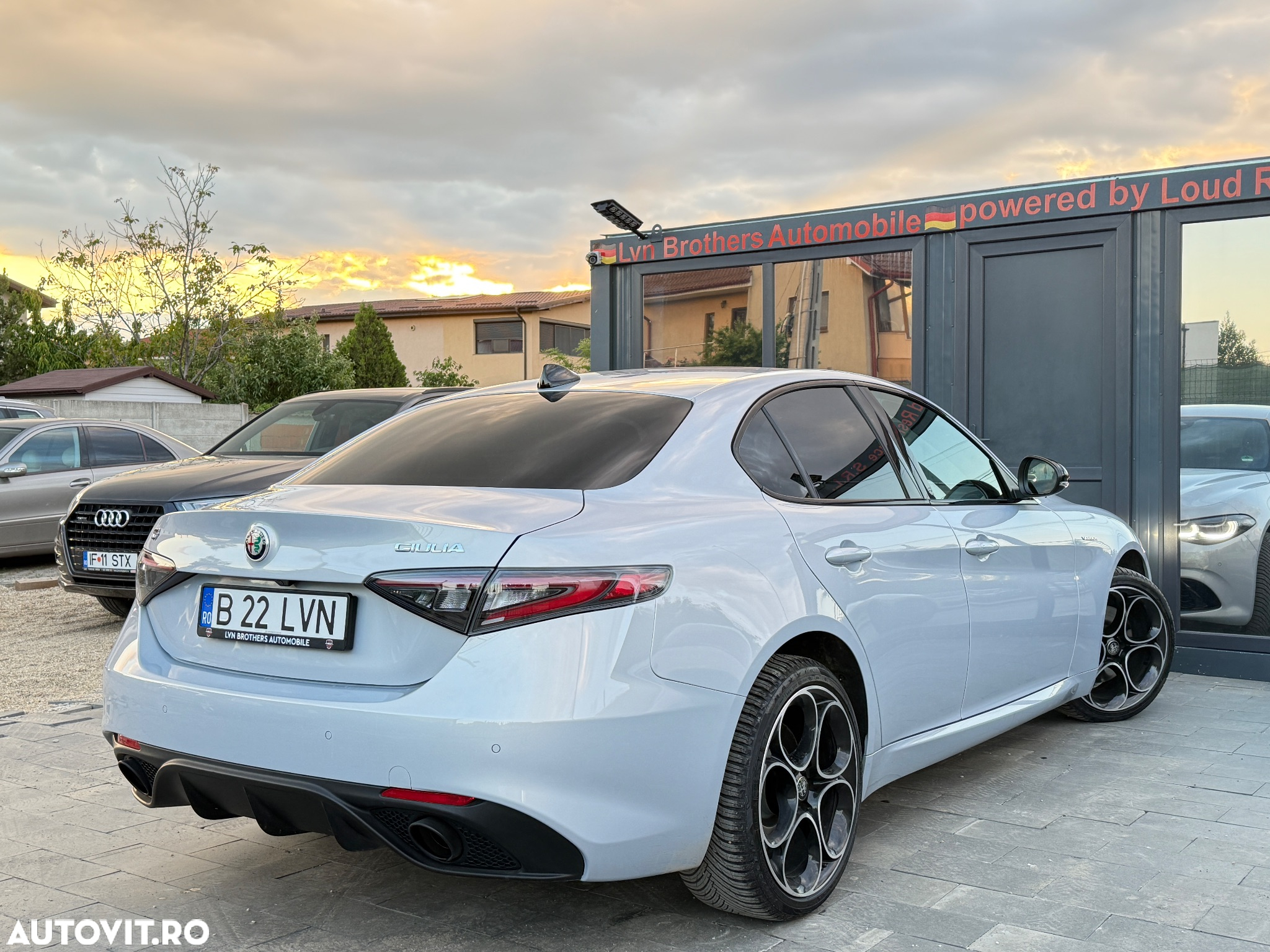 Alfa Romeo Giulia 2.0 Turbo 16V AT8-Q4 Veloce - 2