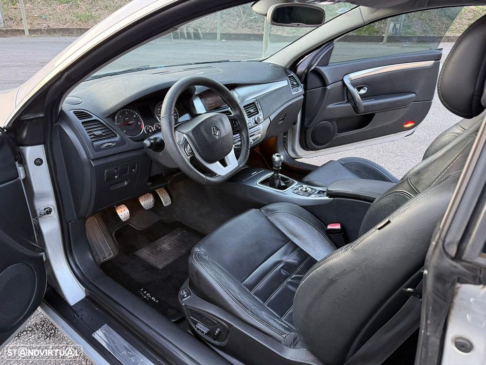 Renault Laguna Coupe 2.0 dCi Dynamique S - 9