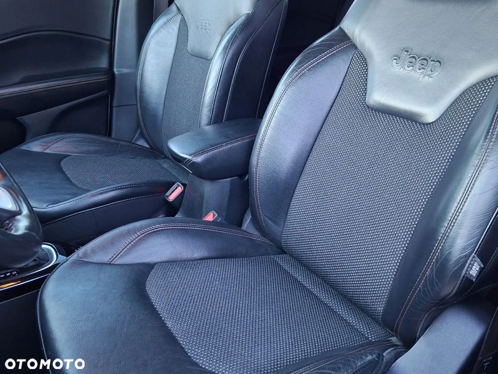 Jeep Compass - 8