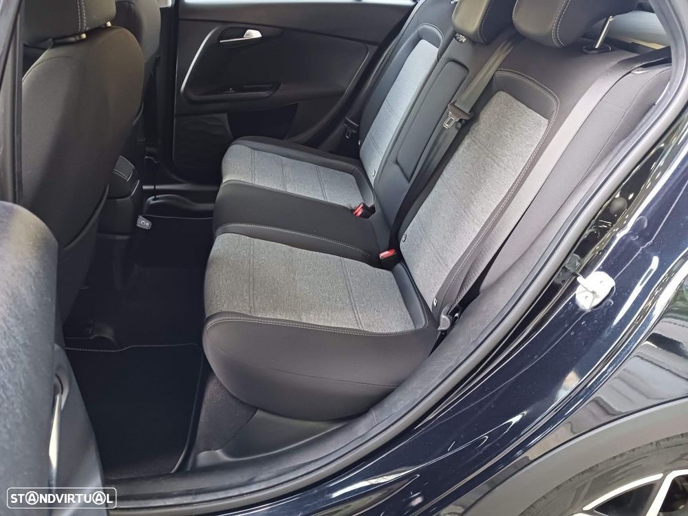 Fiat Tipo Station Wagon Cross 1.5 GSE T4 Cross DCT — fotografia 34