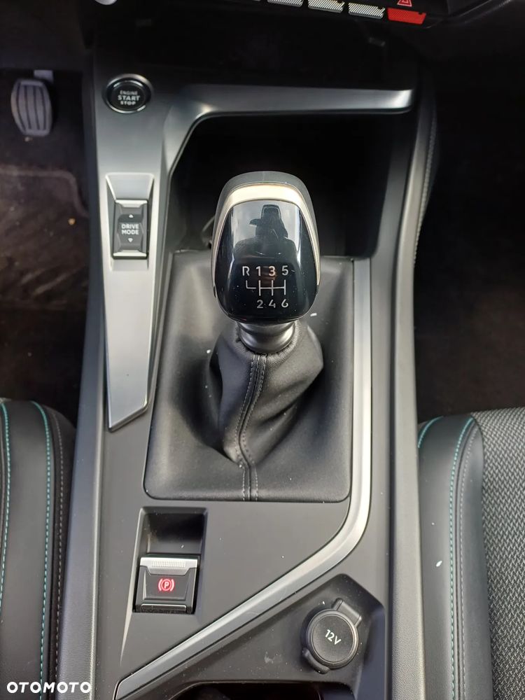Peugeot 308 SW PureTech 130 Stop & Start Allure - 17
