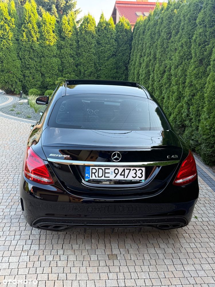 Mercedes-Benz Klasa C AMG 43 4-Matic - 16