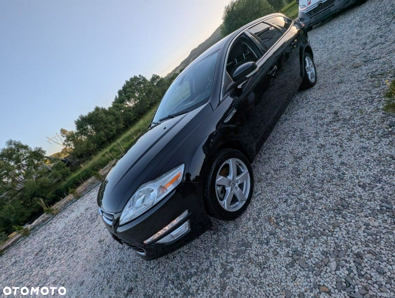Ford Mondeo - 11