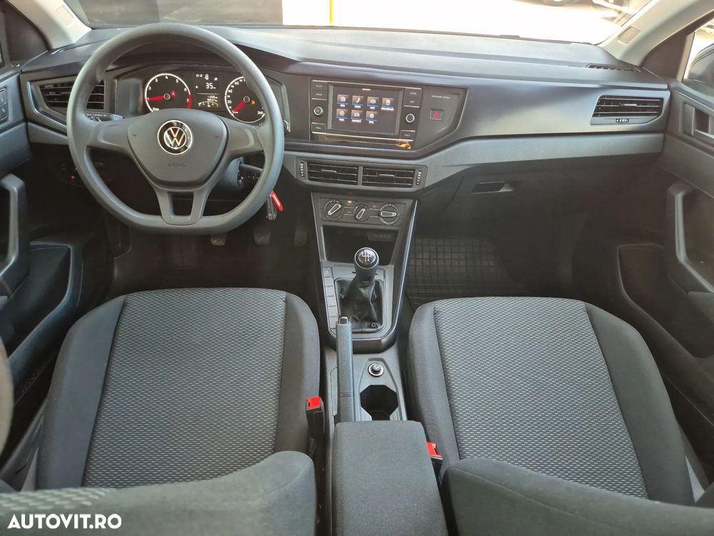 Volkswagen Polo 1.0 MPI Base - 18