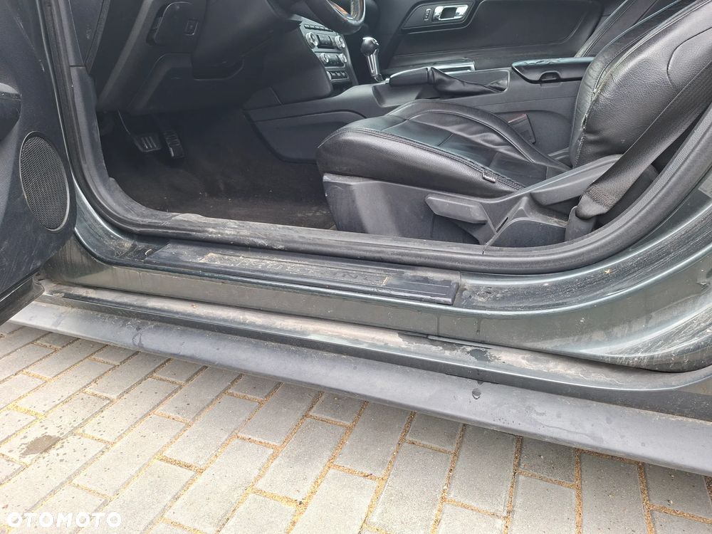 Ford Mustang 3.7 V6 Premium - 13