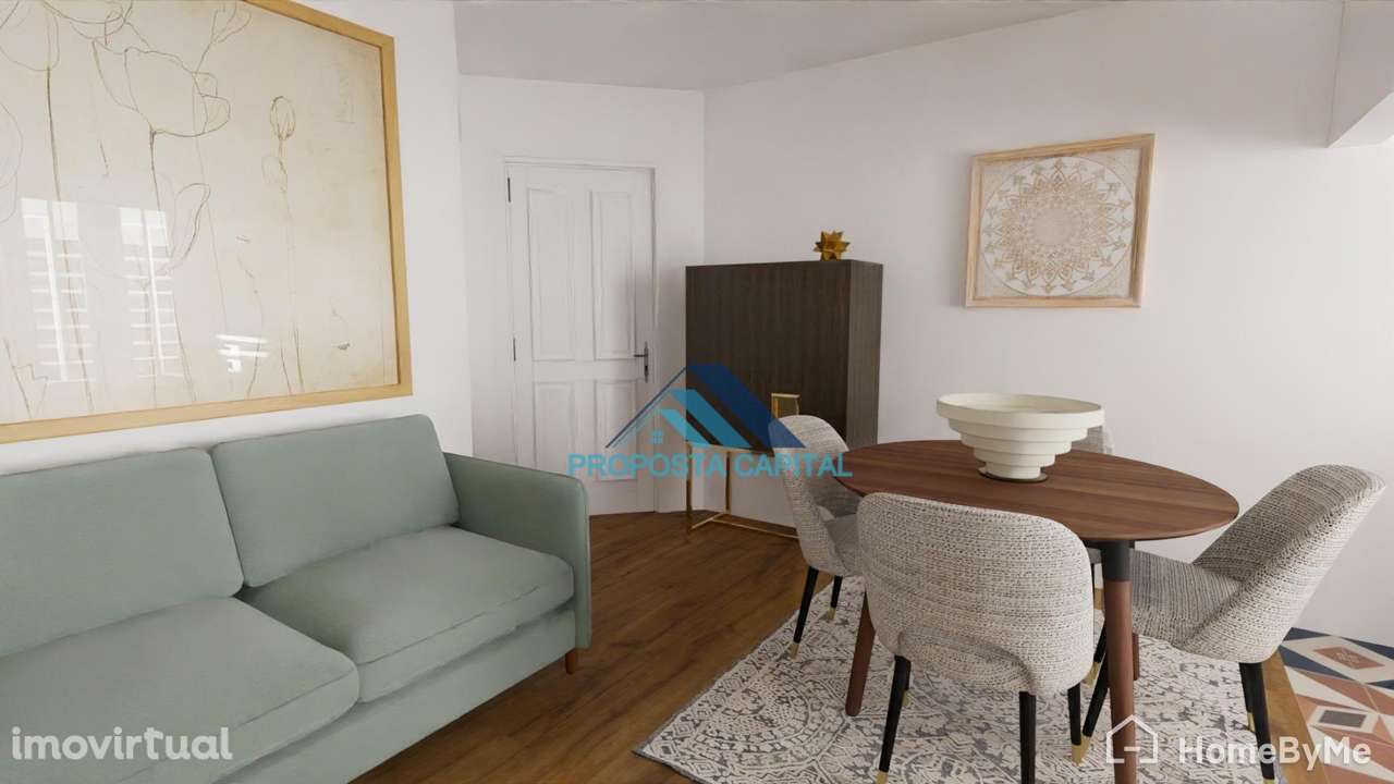 Apartamento T1 com pátio de 22 m2 - Para Recuperação Total - Grande imagem: 3/19