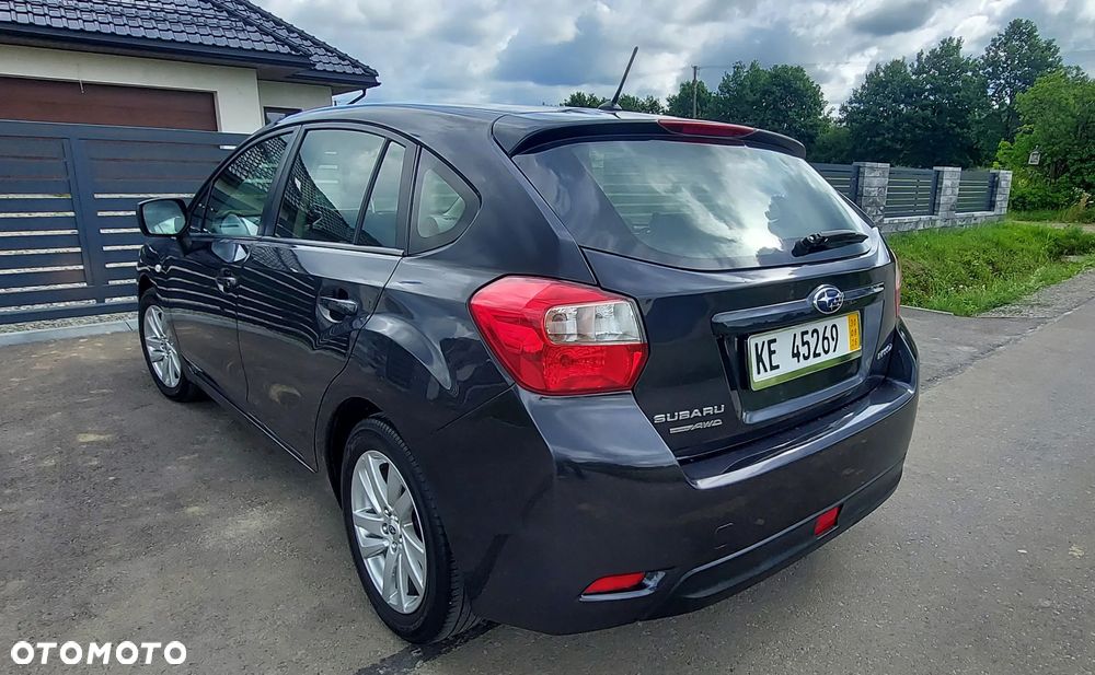 Subaru Impreza 2.0i Active - 10
