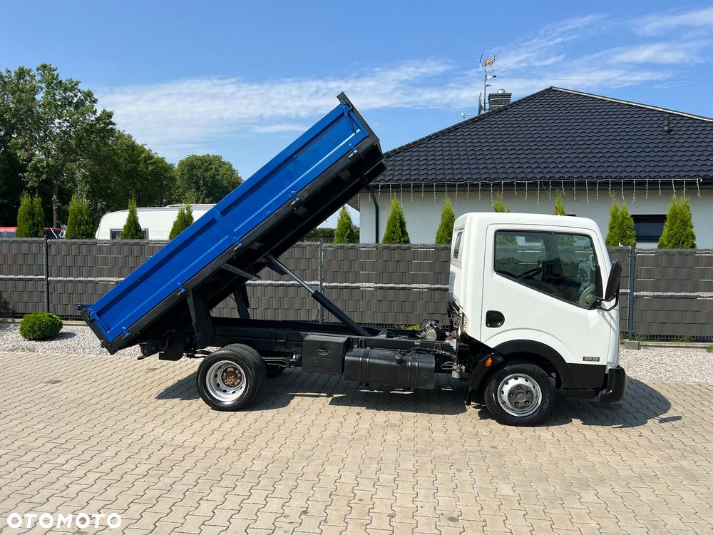Nissan Cabstar - 2