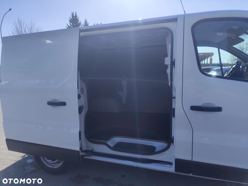 Opel VIVARO - 29
