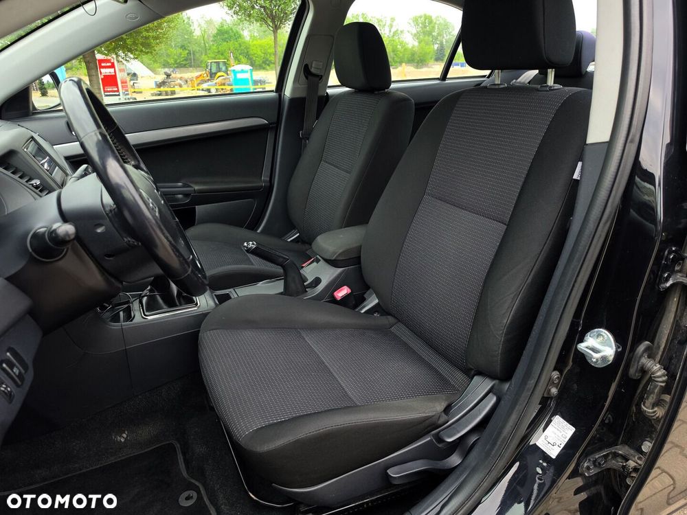 Mitsubishi Lancer 1.8 Inform - 14