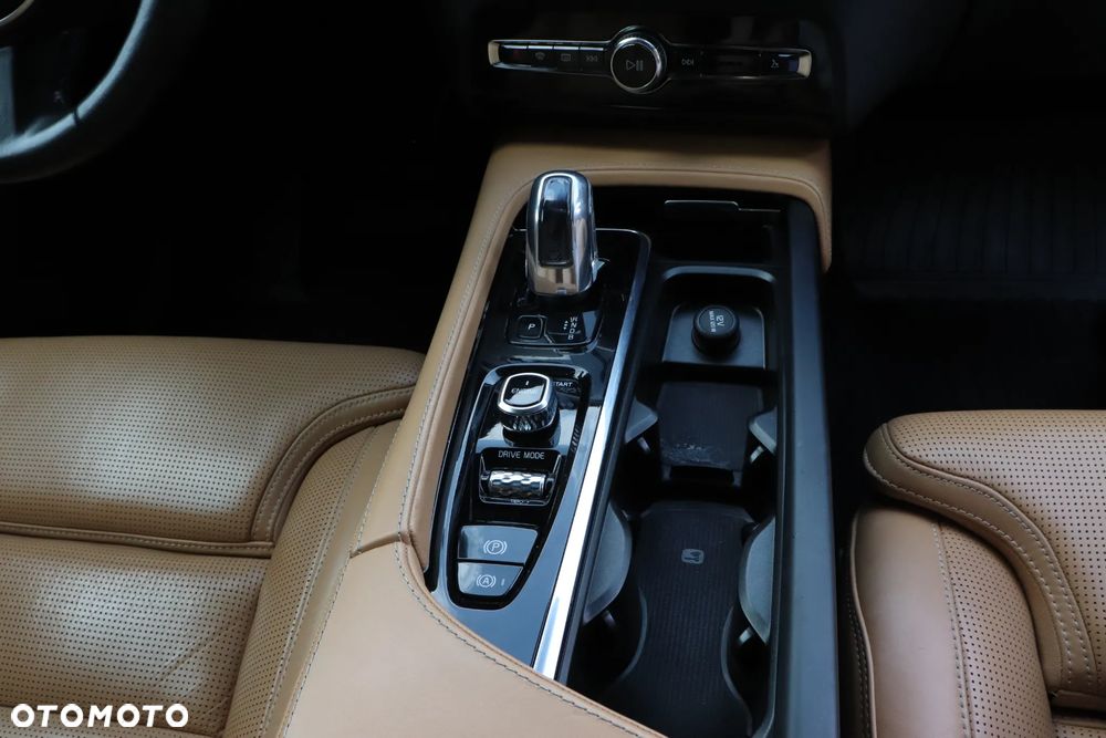 Volvo XC 90 T8 AWD Plug-In Hybrid Inscription 7os - 19