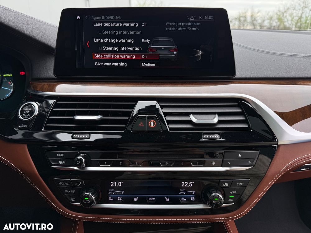 BMW Seria 5 520d Touring Aut. Luxury Line - 34