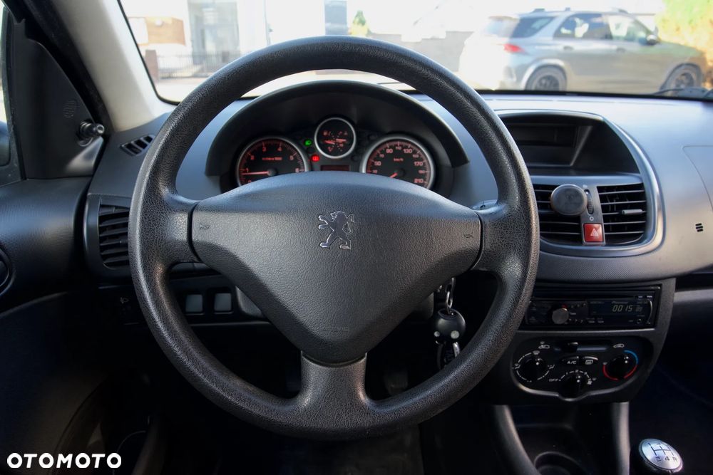 Peugeot 206 plus 1.1 Presence - 10