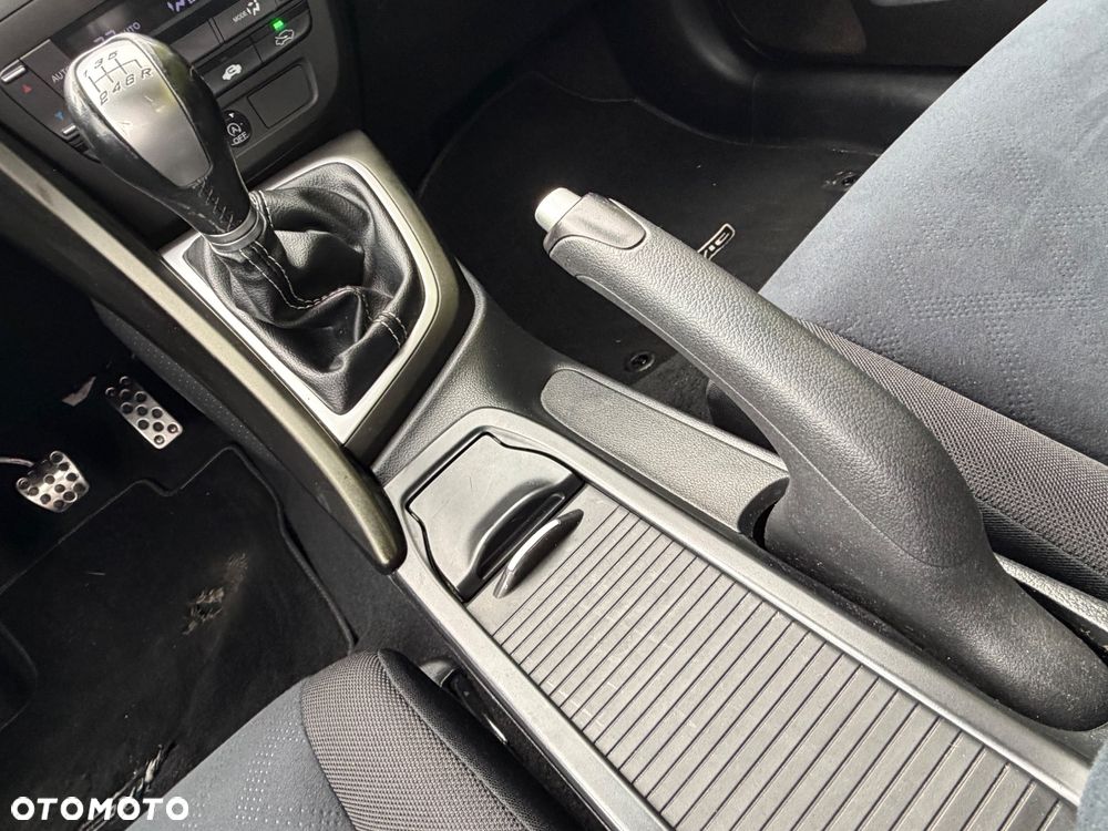 Honda Civic 1.4 i-VTEC Comfort - 21