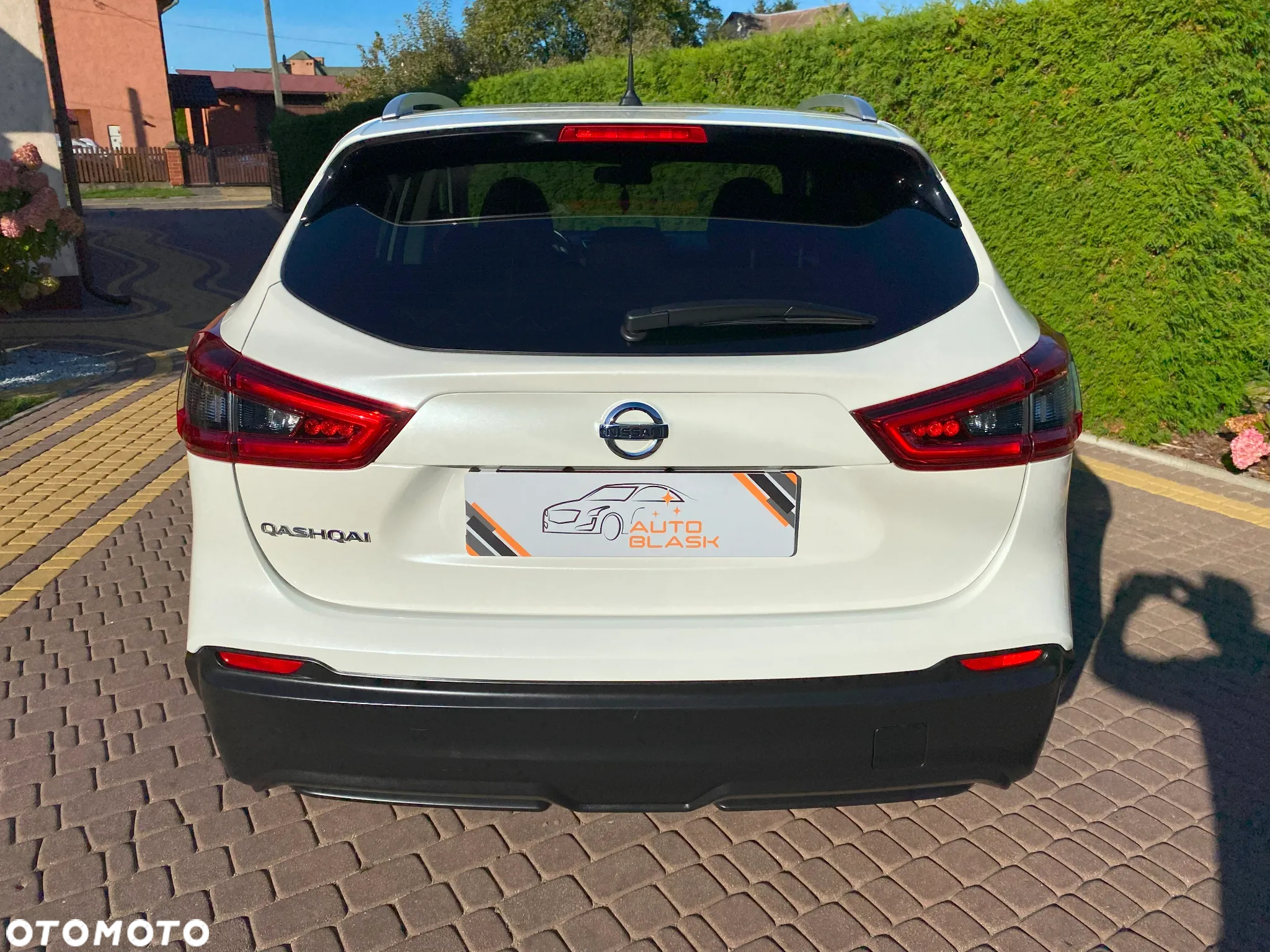 Nissan Qashqai 1.3 DIG-T N-Connecta - 10
