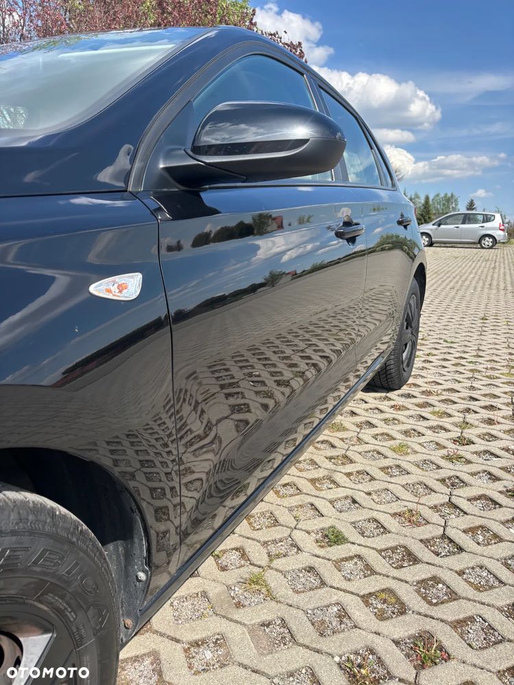 Hyundai i30 1.5 DPI Classic + - 10