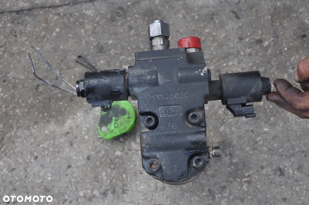 Silnik hydrauliczny pompa wentylator Manitou 630 - 1