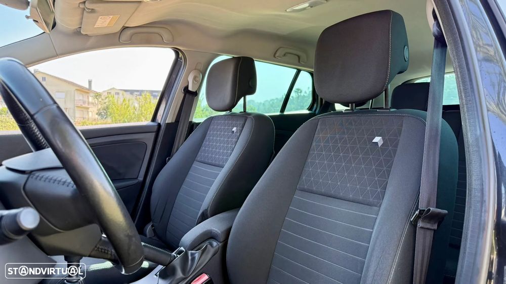 Renault Mégane Sport Tourer 1.5 dCi Limited SS - 11