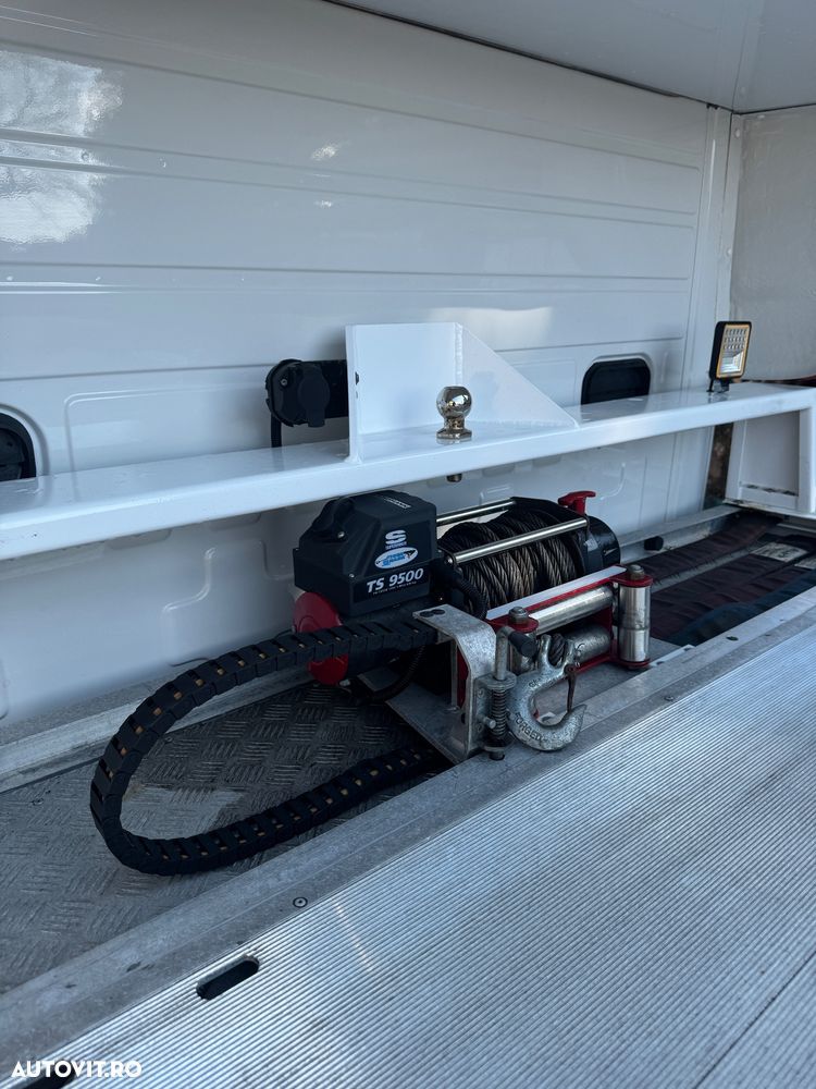 Volkswagen Crafter - 11