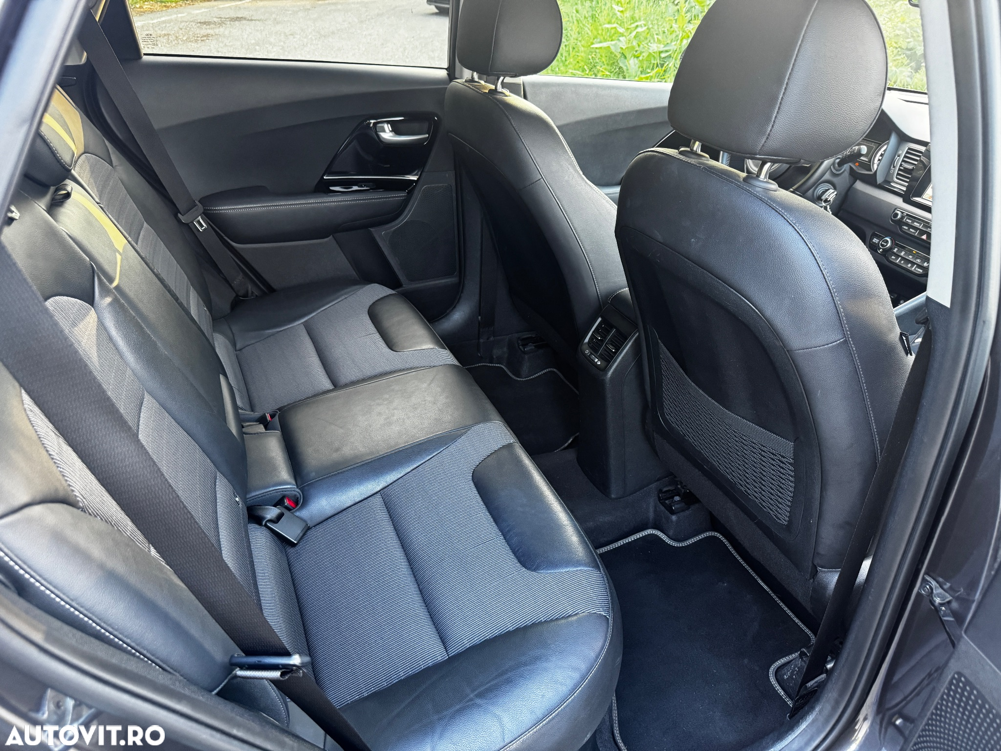 Kia Niro 1.6 GDI HEV 2WD OPF Aut. Spirit - 18