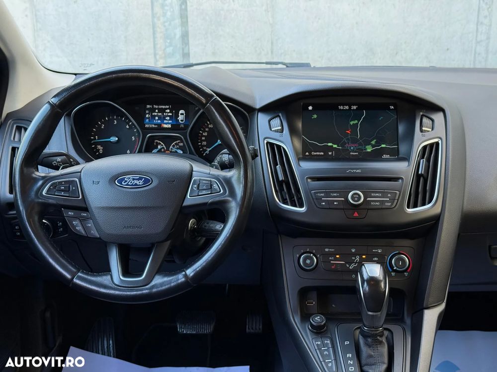 Ford Focus Turnier 1.5 EcoBlue Start-Stopp-System Aut. TITANIUM DESIGN - 5