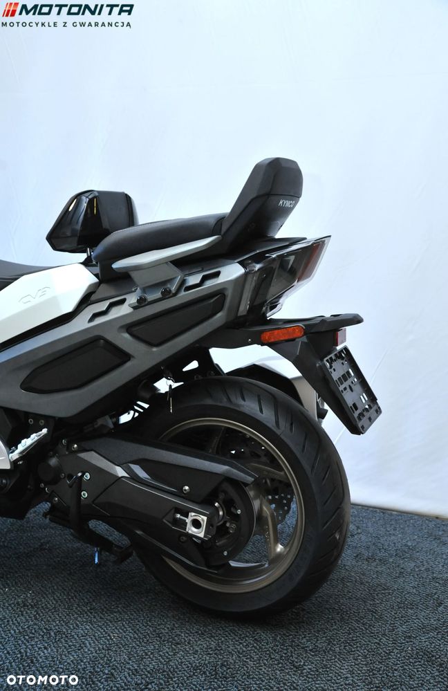 Kymco CV3 - 11