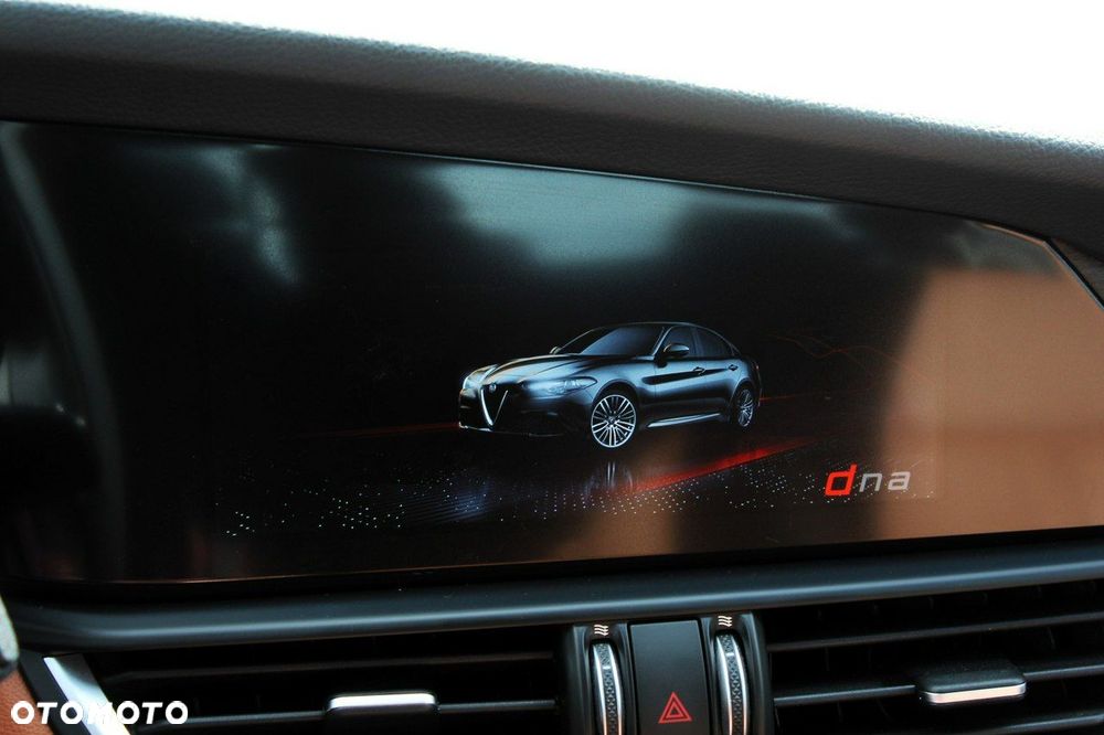 Alfa Romeo Giulia - 26