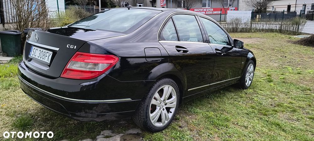 Mercedes-Benz Klasa C 180 CGI BlueEff Avantgarde - 18