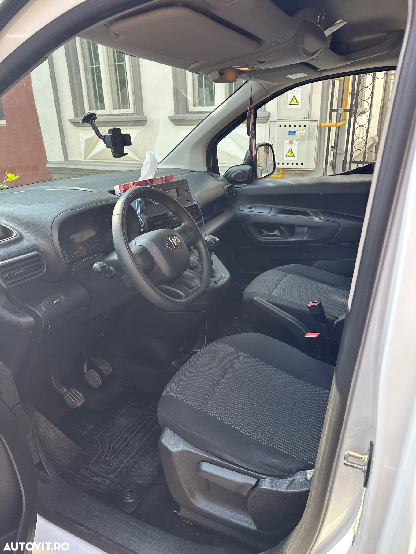 Toyota Proace Verso 1.5 D-4D 102CP 8+1 Base Compact - 12