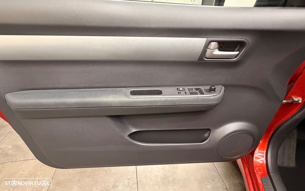 Suzuki Swift 1.3 DDiS GLX - 39