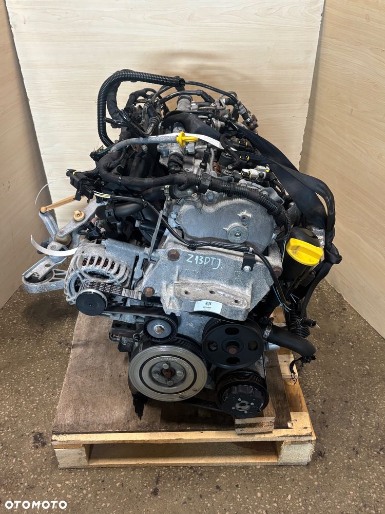 Silnik 1.3 CDTI Corsa D Z13DTJ kompletny FILM - 2
