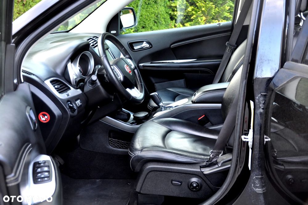 Fiat Freemont 2.0 Multijet 16V DPF Automatik Allrad Black Code - 24