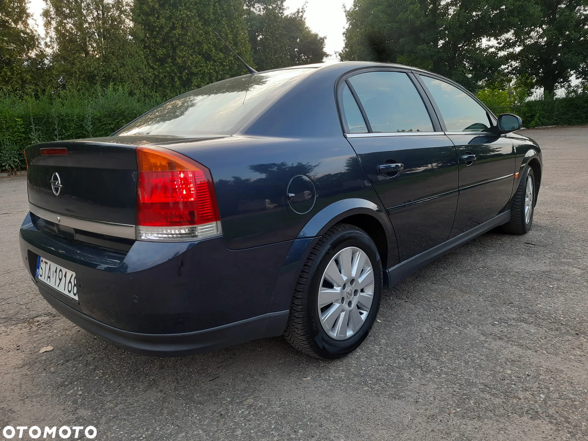 Opel Vectra 2.2 Essentia - 8