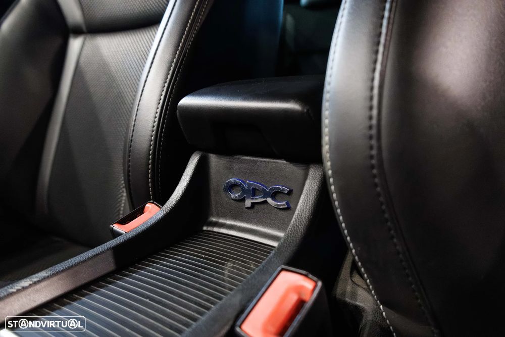 Opel Astra GTC OPC 2.0 T - 26