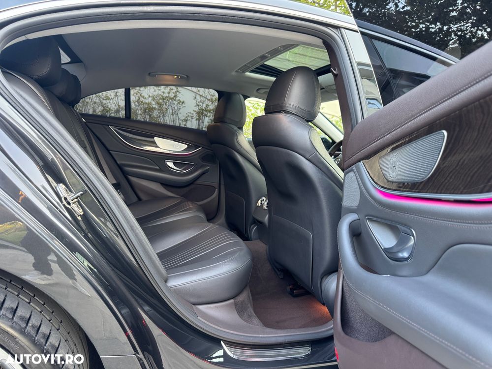 Mercedes-Benz CLS 350 d 4MATIC 9G-TRONIC AMG Line - 7