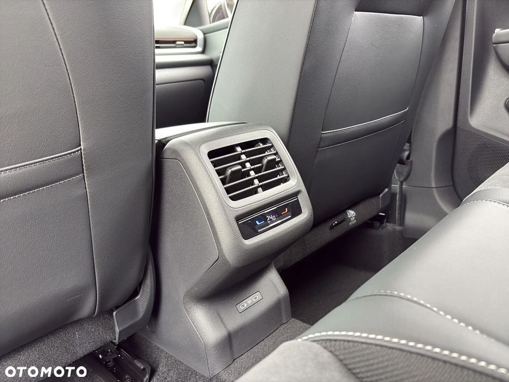 Volkswagen T-Roc 1.5 eTSI Style DSG - 27