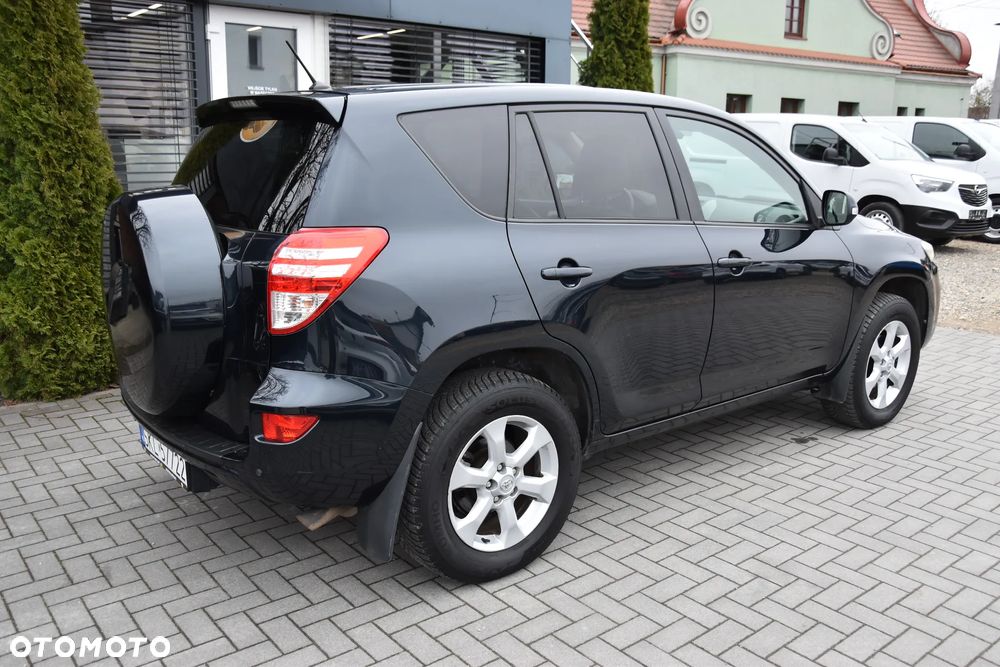 Toyota RAV4 2.0 VVT-i Premium - 8