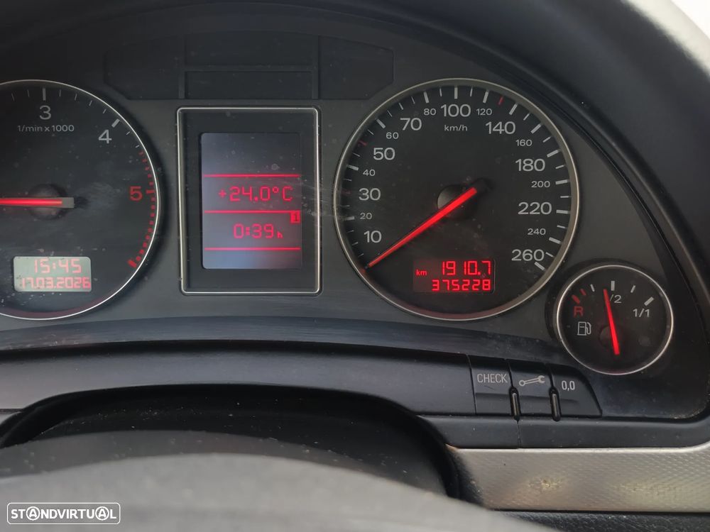 Audi A4 1.9 TDI m5 - 3