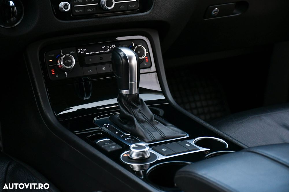 Volkswagen Touareg 3.0 V6 TDI SCR Blue Motion DPF Automatik Executive Edition - 10